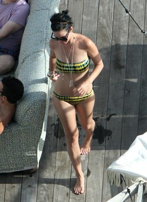 Katy Perry - In a bikini at a hotel pool in Miami July 27, 2012