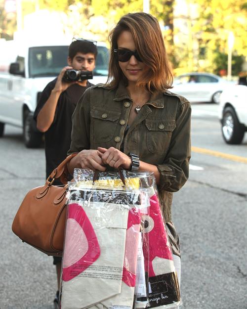 Jessica Alba at Bel Bambini in West Hollywood January 19, 2011 