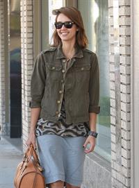 Jessica Alba at Bel Bambini in West Hollywood January 19, 2011 