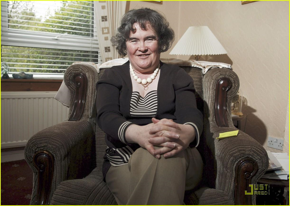 Susan home. Сьюзан Бойл 2021. Сьюзан Бойл 2023. Сьюзан Бойл Susan Boyle сейчас. Сьюзан Бойл сейчас 2020.