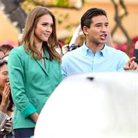 Jessica Alba on the set of Extra in Los Angeles on January 25, 2012 