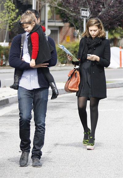Jessica Alba shopping in Beverly Hills California on March 25, 2011 
