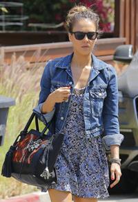 Jessica Alba heads to a private home in Santa Monica on May 31, 2013
