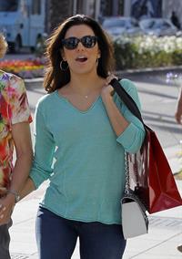 Eva Longoria Goes shoe shopping in Beverly Hills (May 23, 2013) 