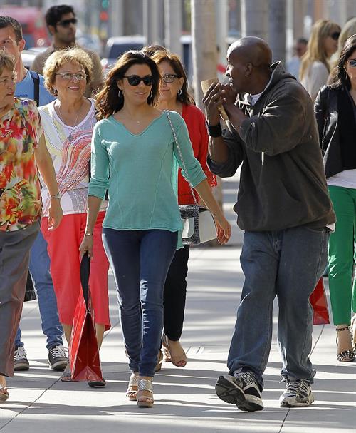 Eva Longoria Goes shoe shopping in Beverly Hills (May 23, 2013) 