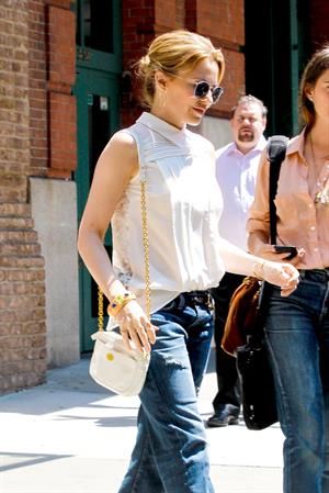 Kylie Minogue - Greets her fans in New York City (21.06.2013) 