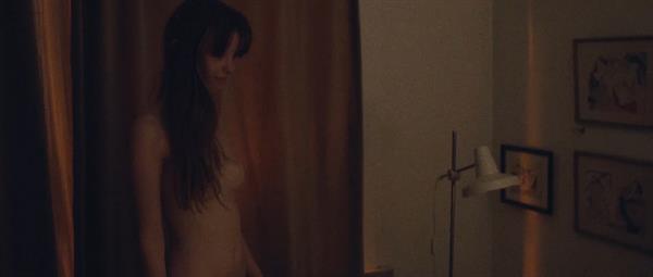 Charlotte Gainsbourg - breasts