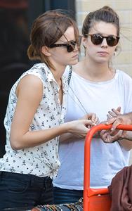 Emma Watson Shopping at a jewelry stand in the meatpacking district of New York 14.09.12