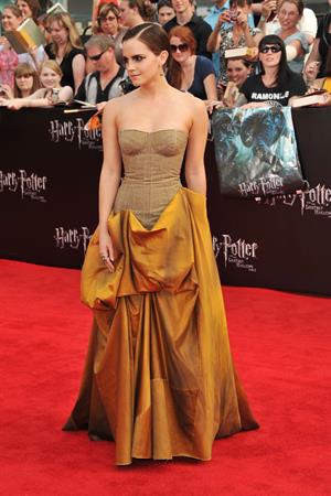 Emma Watson - Harry Potter and the Deathly Hallows Premiere in New York City, July 11, 2011