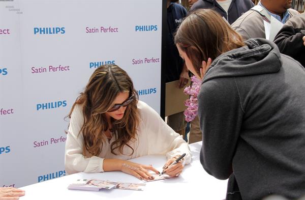 Alessandra Ambrosio Philips Satin Perfect Fashion and Beauty Event March 23, 2012 