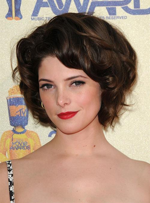 Ashley Greene at the 2009 MTV Movie Awards arrivals in Universal City