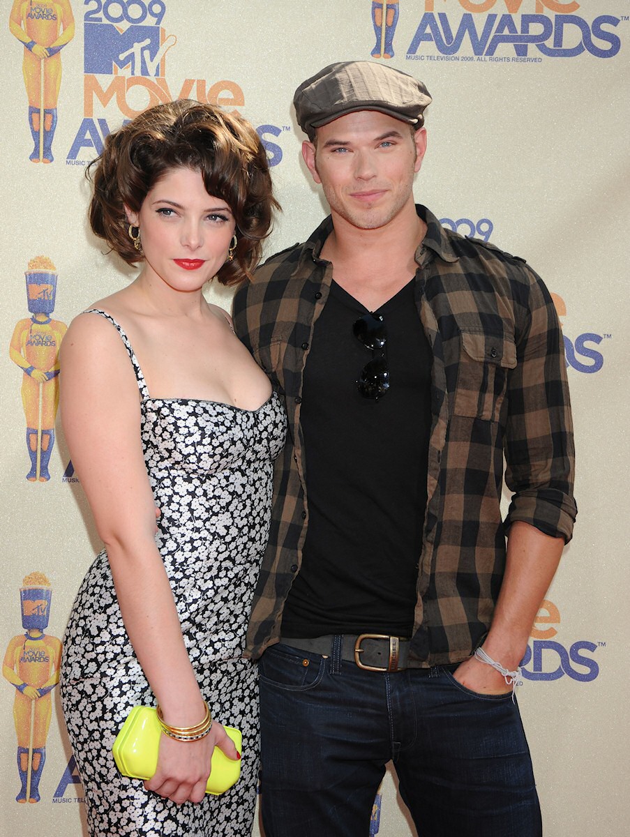 Ashley Greene at the 2009 MTV Movie Awards arrivals in Universal City