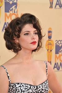 Ashley Greene at the 2009 MTV Movie Awards arrivals in Universal City