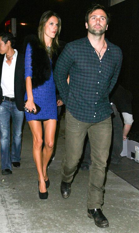 Alessandra Ambrosio out about in Los Angeles 24.09.11 