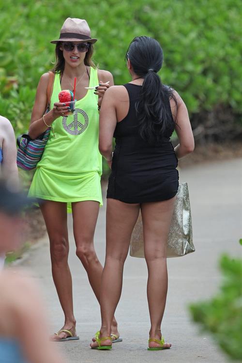 Alessandra Ambrosio out about Hawaii Aug 8, 2011 