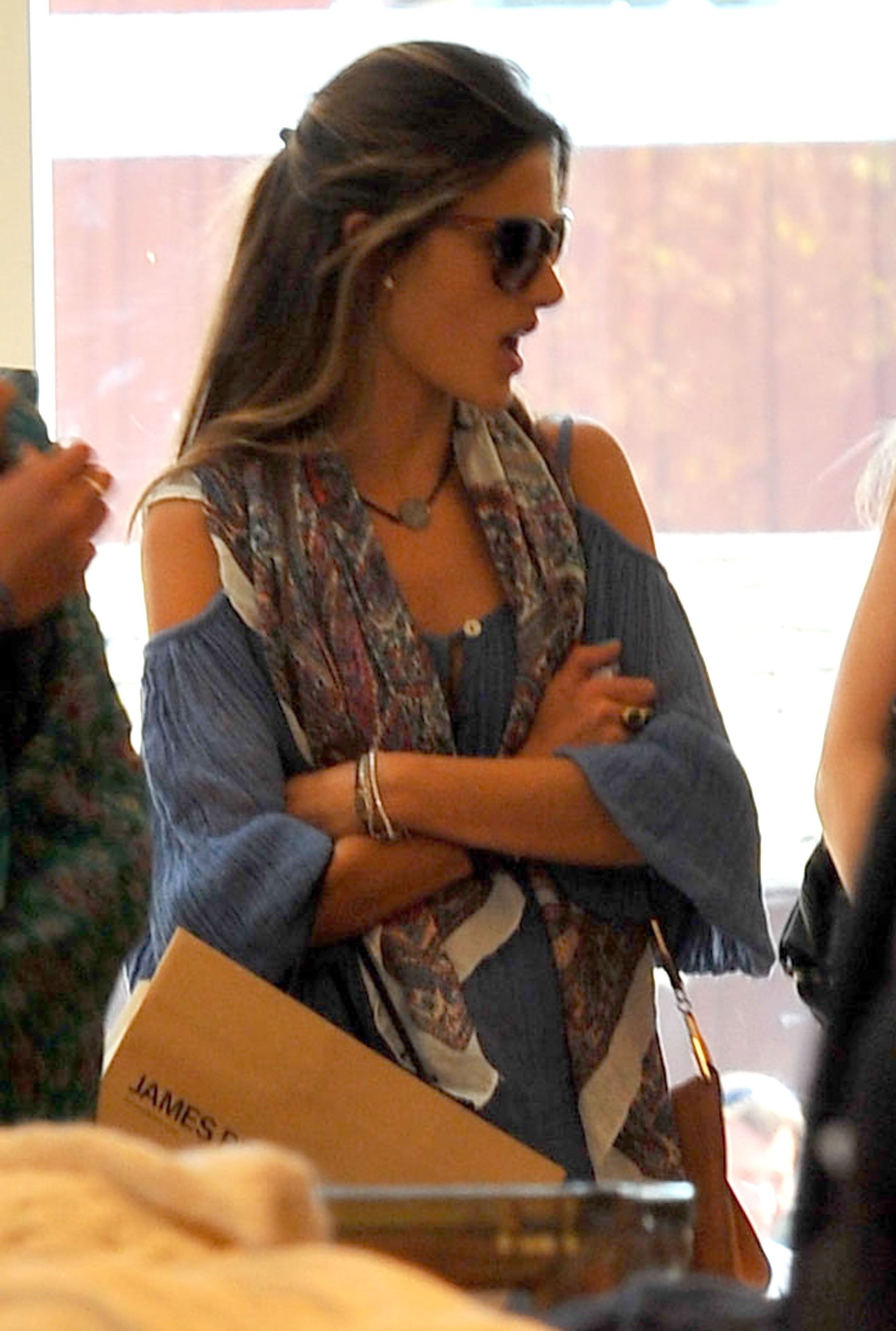 Alessandra Ambrosio Pictures Alessandra Ambrosio shopping at James Perse Brentwood on September 6, 2011