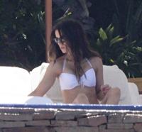 Kate Beckinsale wearing a bikini on vacation in Mexico August 22, 2013 