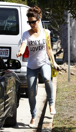 Kate Beckinsale out and about - August 15, 2013  