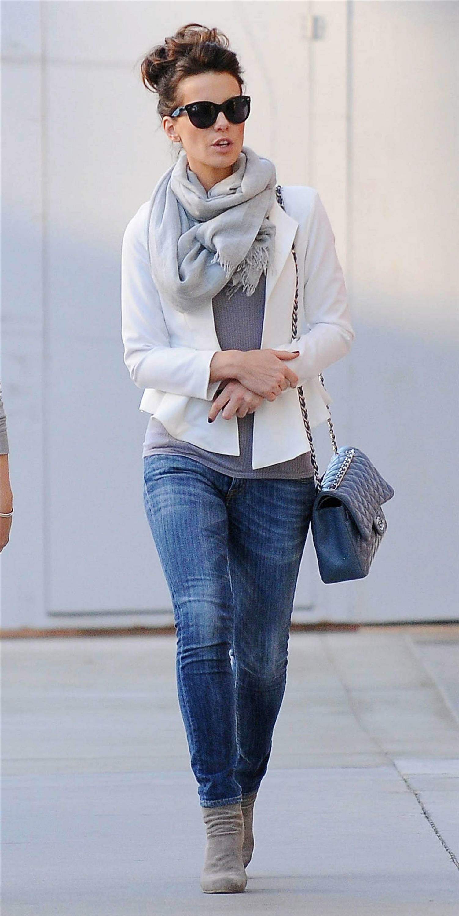 Kate Beckinsale Shopping in Los Angeles February 27, 2013  