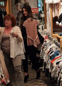 Kate Beckinsale shopping at Piccolo Paradiso store December 14, 2012 