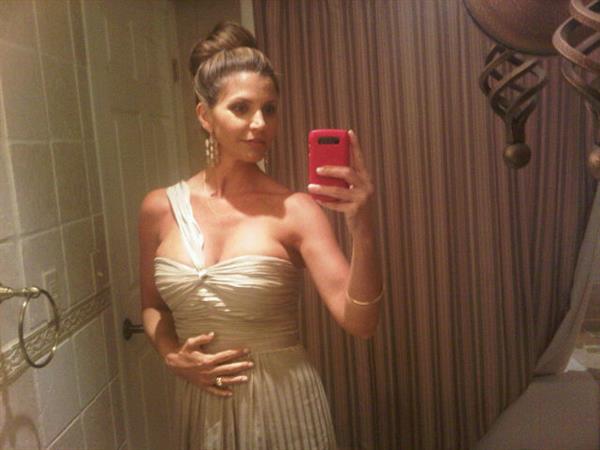 Charisma Carpenter taking a selfie