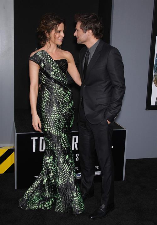 Kate Beckinsale Premiere of Columbia Pictures' 'Total Recall' at Grauman's Chinese Theatre in Hollywood August 1-20 