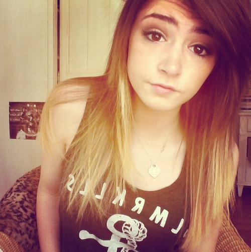 Chrissy Costanza taking a selfie