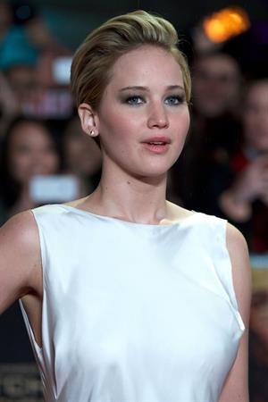 Jennifer Lawrence World Premiere of  The Hunger Games: Catching Fire  in London (November 11, 2013) 