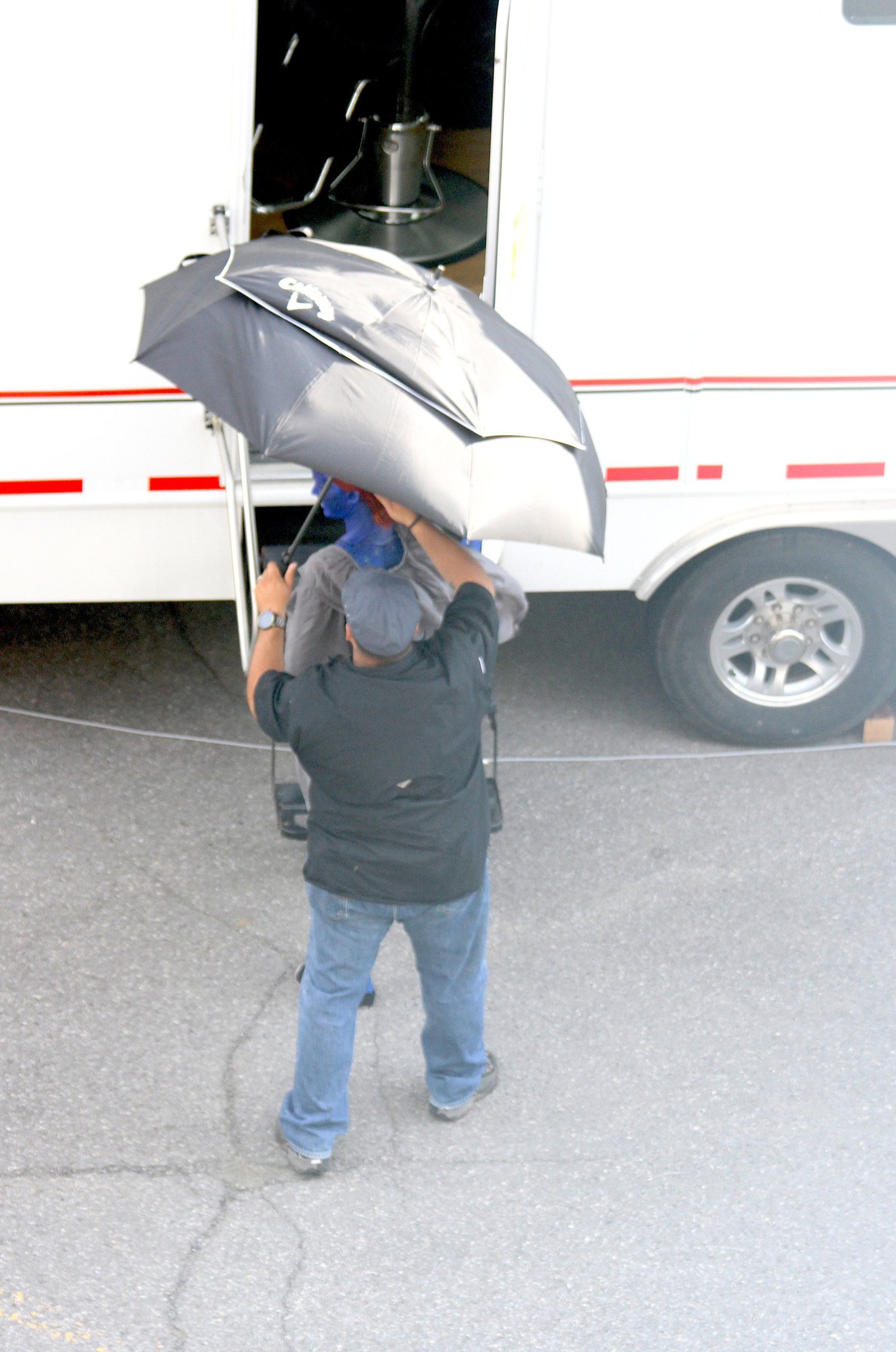 Jennifer Lawrence s On the Set of X-Men: Days of Future Past - Montreal, Canada (May 31, 2013) 