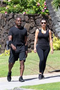 Kim Kardashian and Kanye West Walk in Beverly Hills 11 August 2012 