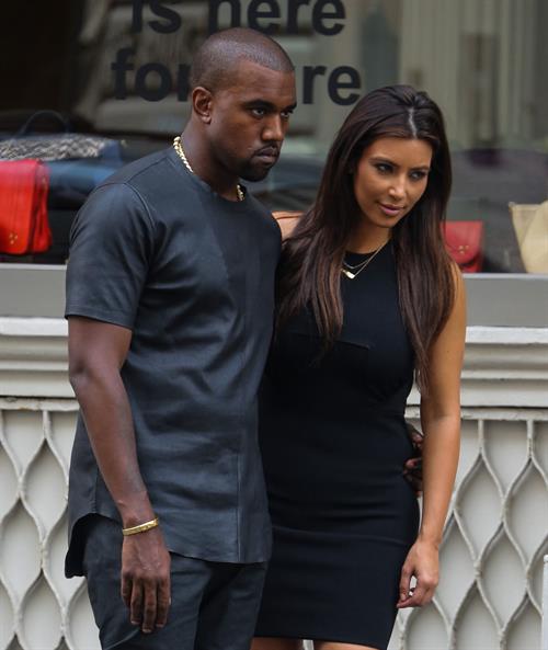 Kim Kardashian and Kanye West walk around SoHo in New York City 