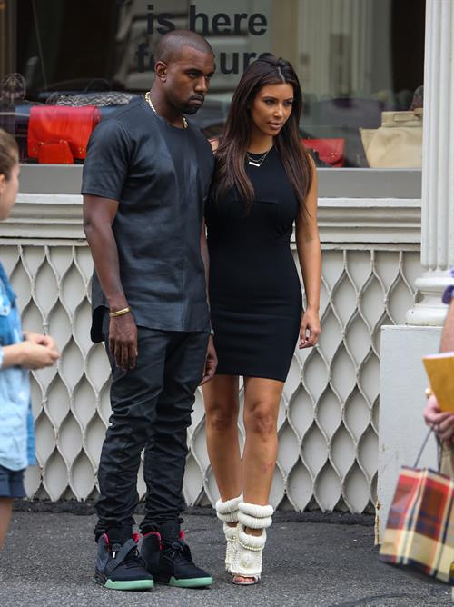 Kim Kardashian and Kanye West walk around SoHo in New York City 