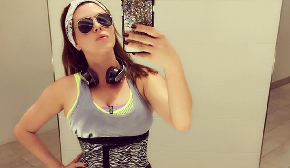 Alicia Machado taking a selfie