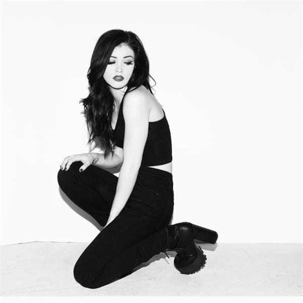 Chrissy Costanza