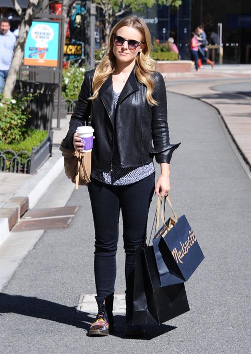 Kristen Bell out shopping at The Americana at Brand in Glendale 10/30/12