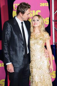 Kristen Bell - 2012 CMT Music Awards in Nashville (June 6, 2012) 