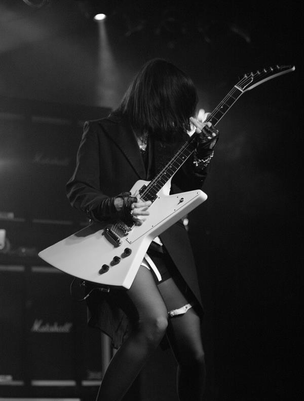 Lzzy Elizabeth Hale