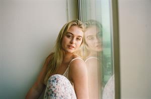 Iskra Lawrence:  Atisha Paulson for C Heads