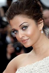 Aishwarya Rai opening ceremony of the 64th Cannes Film Festival on May 15, 2011 