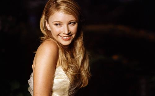 Elisabeth Harnois