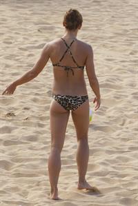 Alex Morgan bikini candids in Hawaii 12/19/12 