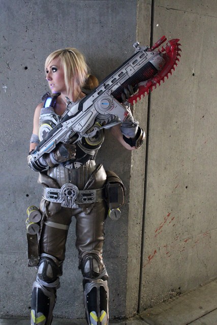 Jessica Nigri as Anya Stroud 