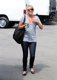 Ali Fedotowsky drops off her Mini Copper at Avon Rent a Car in Beverly Gills on July 1, 2010