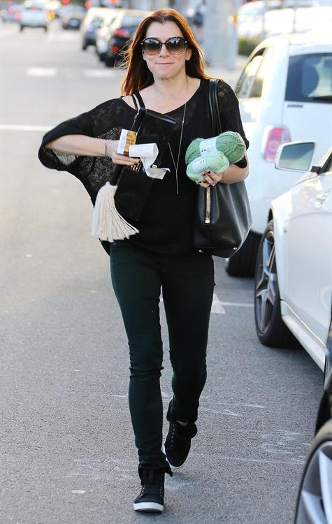 Alyson Hannigan Goes shopping in Santa Monica (November 7, 2013) 