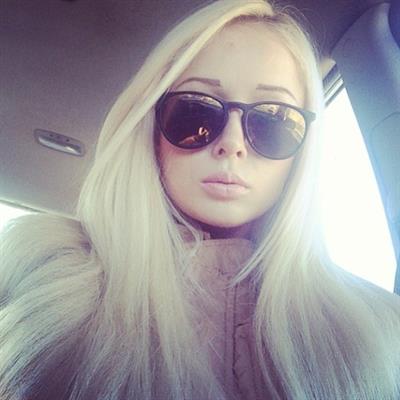 Valeria Lukyanova taking a selfie