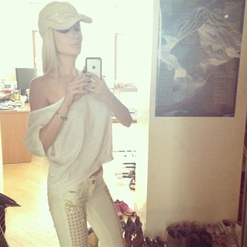 Valeria Lukyanova taking a selfie