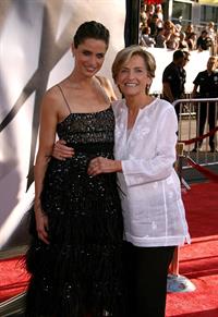 Amanda Peet the X Files I Want to Believe world premiere in Hollywood 