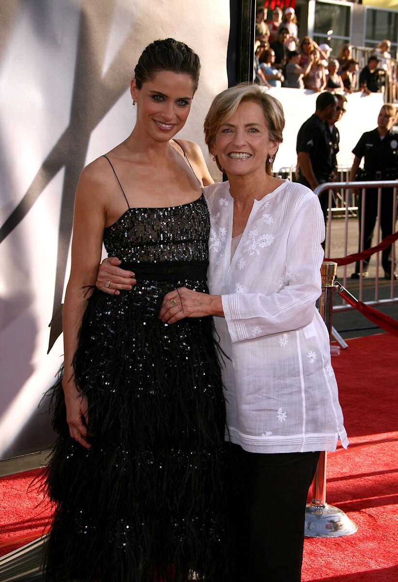 Amanda Peet the X Files I Want to Believe world premiere in Hollywood 