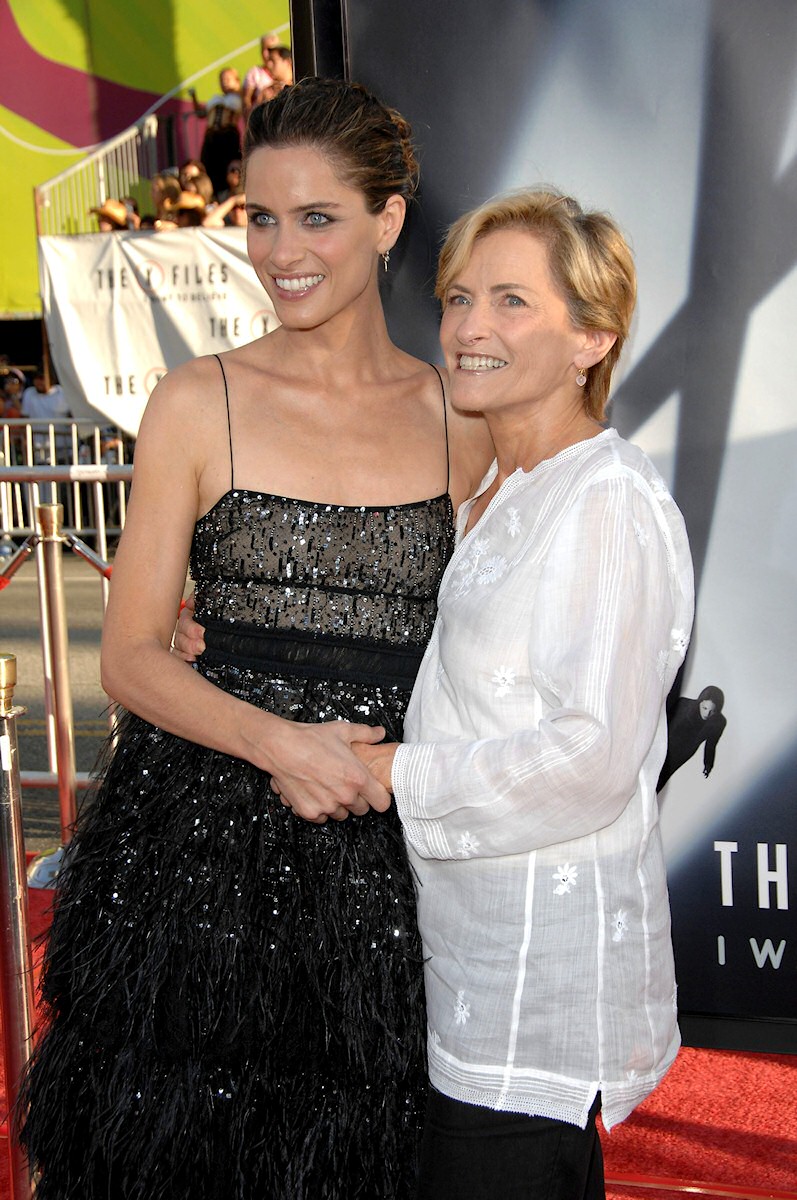 Amanda Peet the X Files I Want to Believe world premiere in Hollywood 