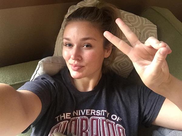 Hunter McGrady taking a selfie